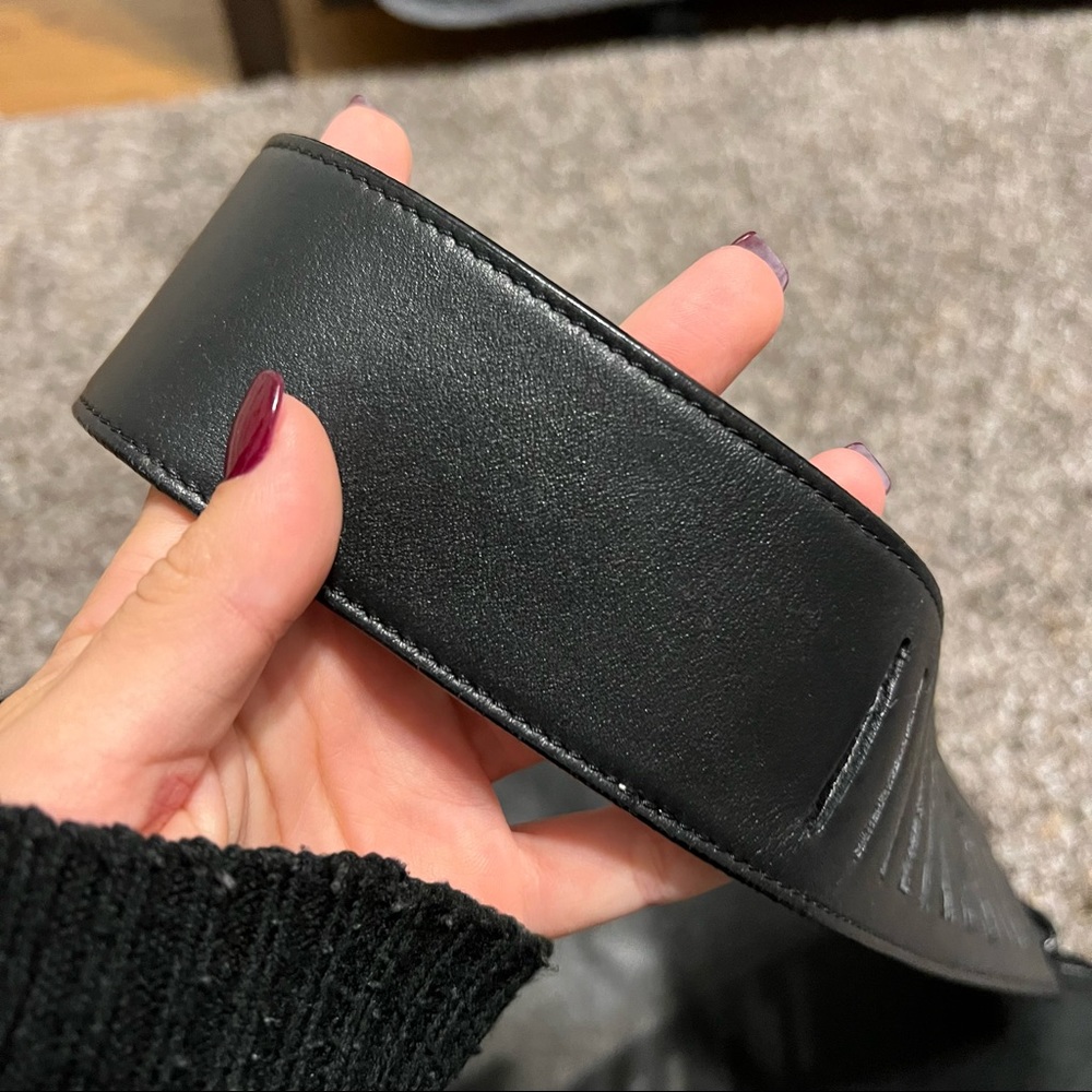 Vince Black Shoulder Bag - Picture 6 of 14